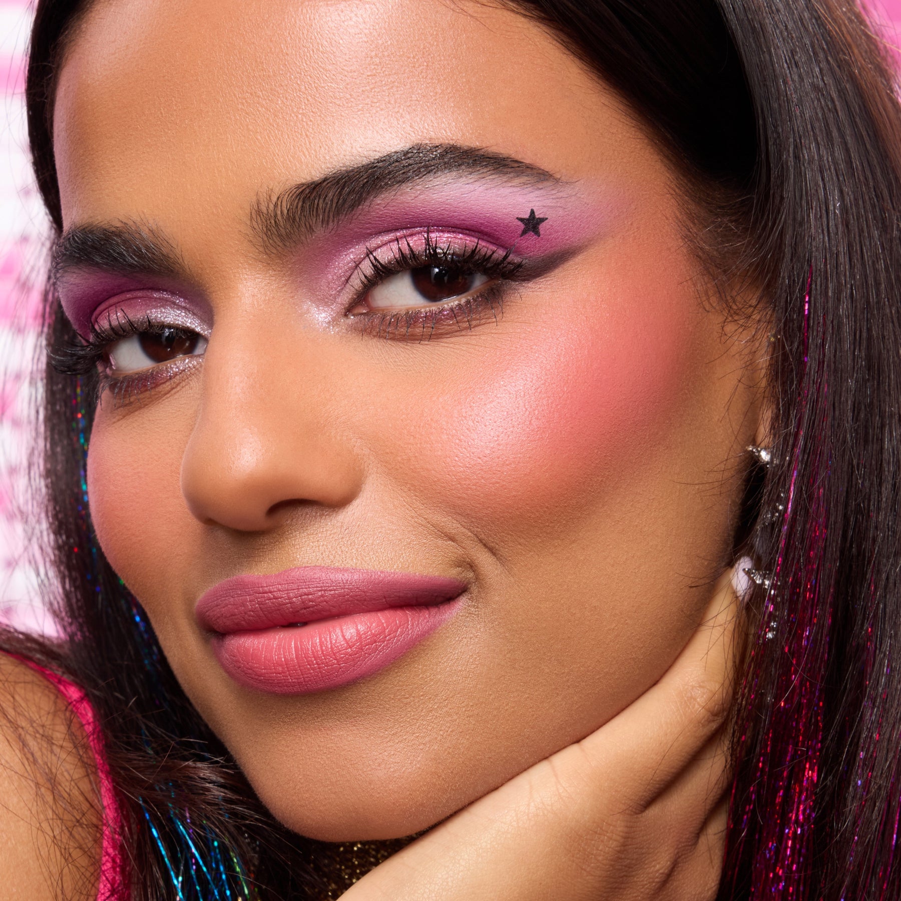 Just An Ordinary Girl - Featherlight Contemporary Beauty Palette
