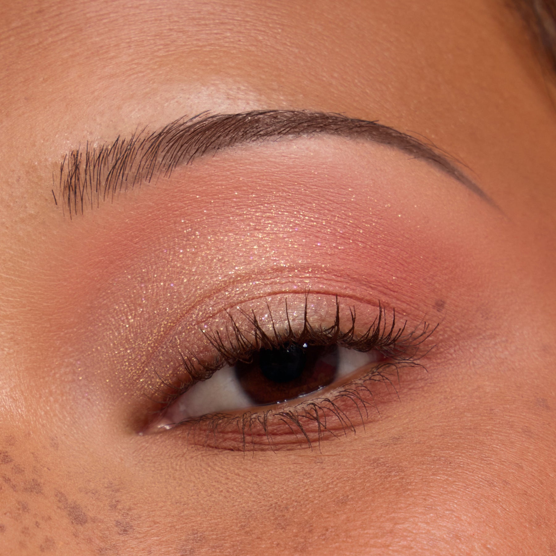 Peach Jelly - Seamless Playful Eye Blend