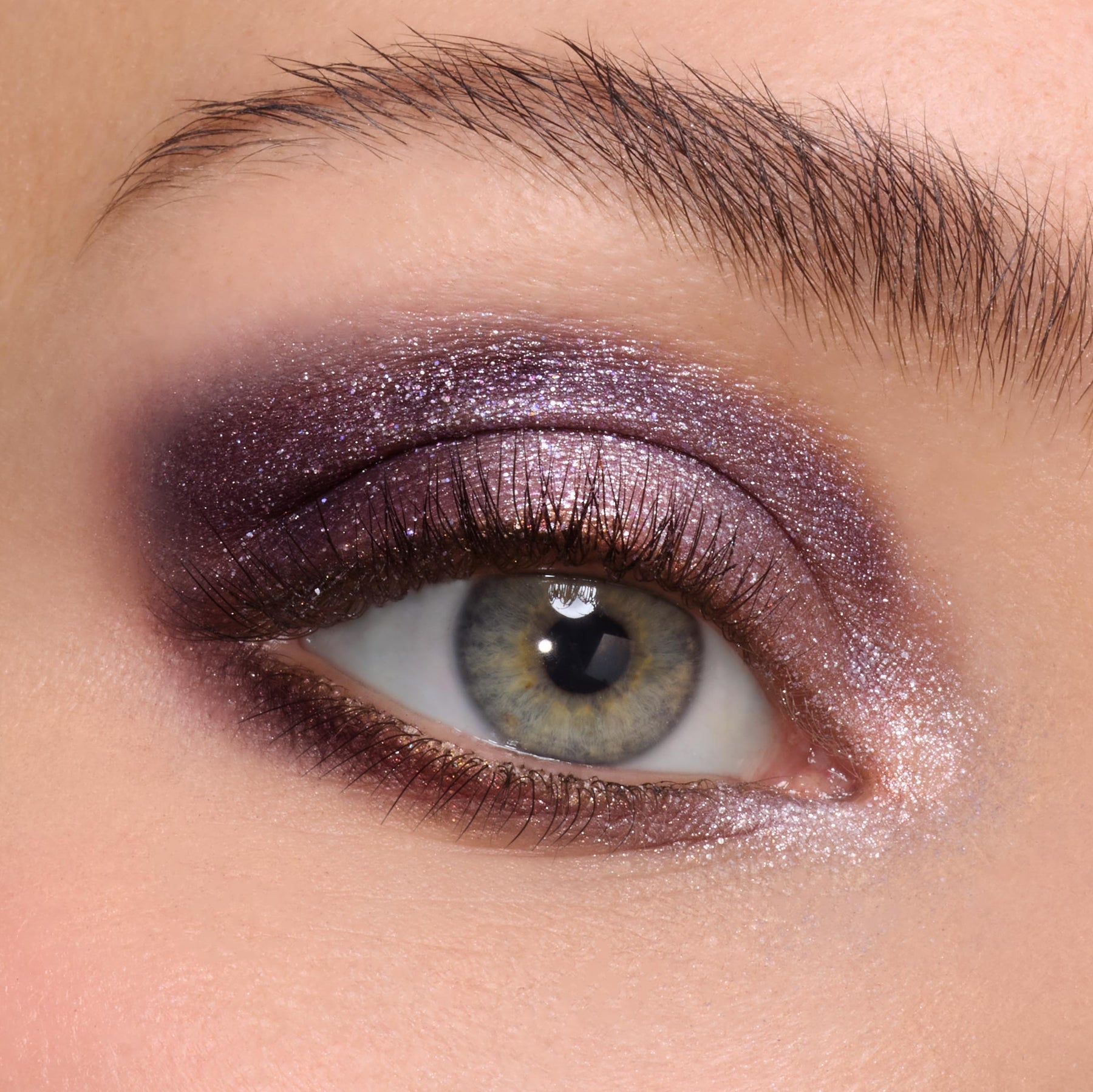 A Shadow of Secrets - Glowing Timeless Eye Focus